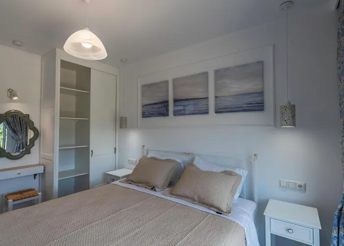 Olive Garden And Apartment