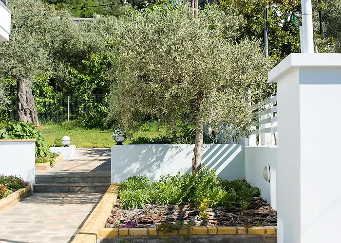 Olive Garden And Apartment Chrysi Ammoudia