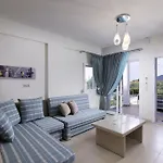 Olive Garden And アパート