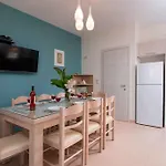 Olive Garden And アパート *