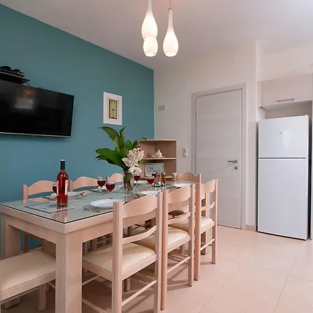 Olive Garden Villas Appartement *