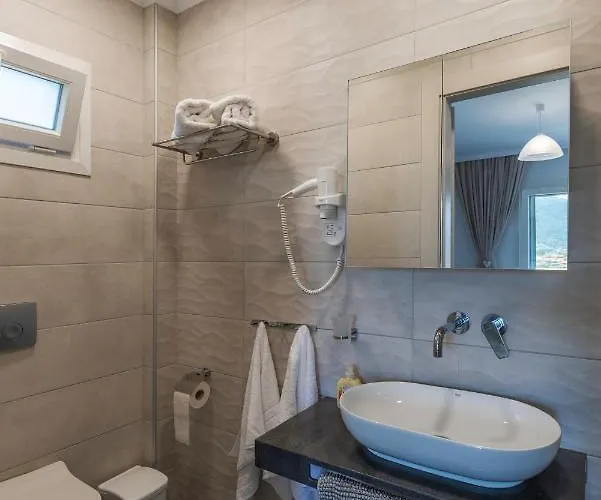 Olive Garden And * Chrysi Ammoudia